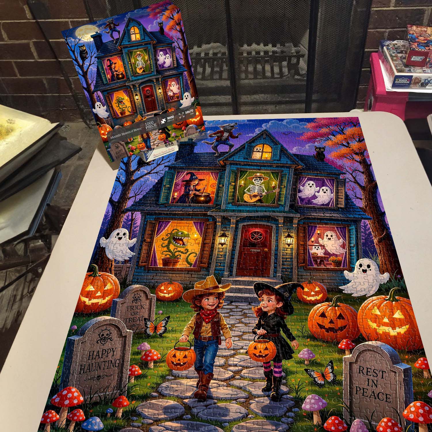 Moonlit Haunted House Jigsaw Puzzle 1000 Piece